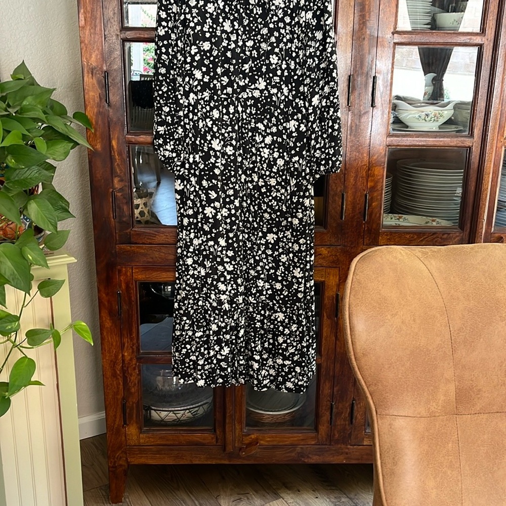 Who What Wear Black and White Dolman Sleeve Sundress